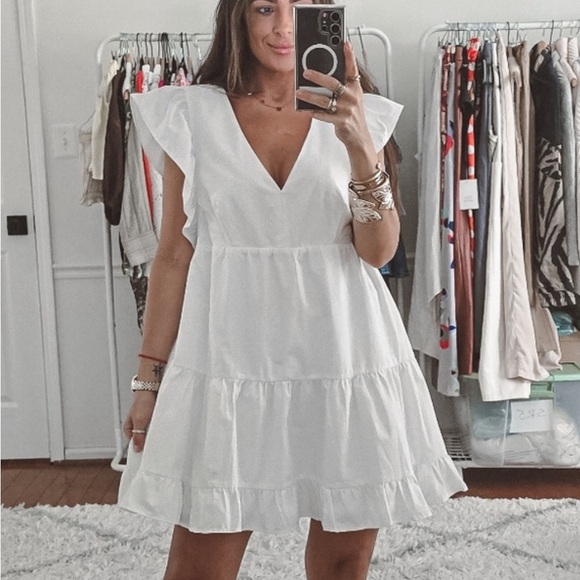 Abercrombie and Fitch white ruffle mini dress - Picture 2 of 2
